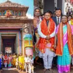 ओडिशा में एक किलोमीटर पैदल चलीं राष्ट्रपति द्रौपदी मुर्मू, देश की समृद्धि व खुशहाली का मांगा आशीर्वाद…