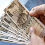 दो योजनाओं का हाल:पहली से 10वीं तक के बच्चों को पढ़ाई के लिए पैसों का तो गरीबों को निवाले का इंतजार…