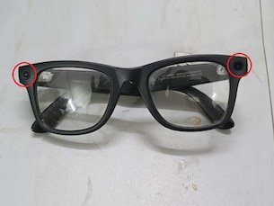 छिपकर चश्मे से राम मंदिर में ले रहा था फोटो, जानें कैसे करता है काम और कितना है दाम?…