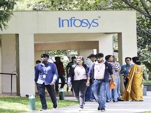 Infosys ने फ‍िर टाली कर्मचार‍ियों की सैलरी हाइक, TCS-HCL समेत बड़ी कंपन‍ियों का क्‍या है अपडेट?…