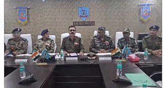 बोकारो में DGP अनुराग गुप्ता ने कहा : नक्सली पुलिस के समक्ष सरेंडर करें, नहीं तो मारे जाएंगे…