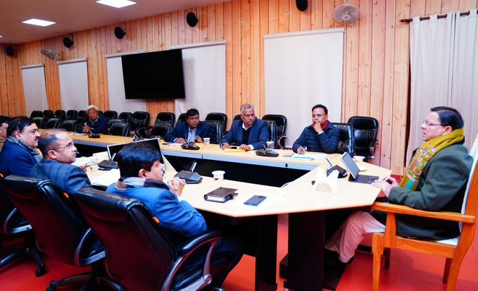 उत्तराखंड के CM पुष्कर सिंह धामी ने दिए निर्देश, यात्रियों को दुर्घटना बीमा का मिलेगा लाभ…..