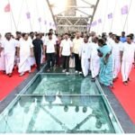 समुद्र पर बने देश के पहले कांच के पुल पर आवाजाही शुरू…