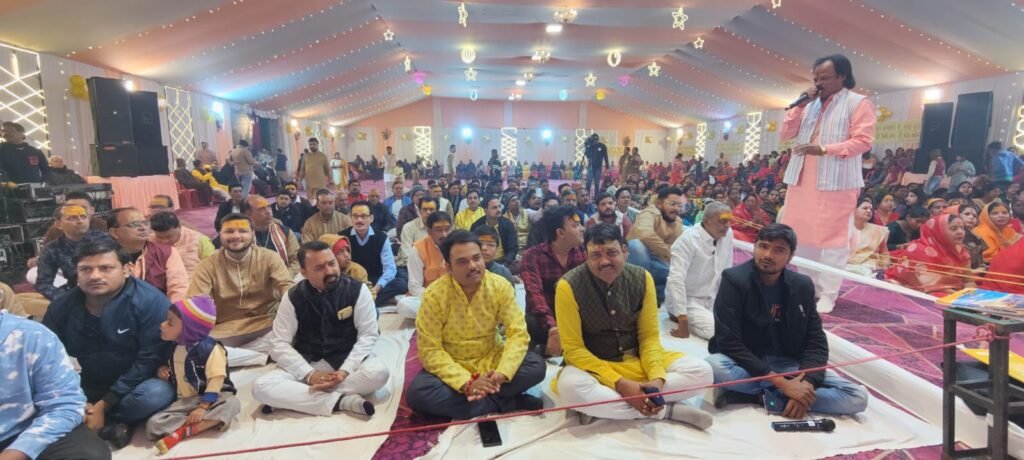 चिरकुंडा में भजन संध्या का भव्य आयोजन, दो दिवसीय श्याम अमृत महोत्सव में झूमे श्रद्धालु…