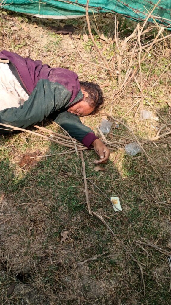 पाकुड़ थाना क्षेत्र अंतर्गत एक खेत में चाकू से निर्मम पूर्वक हत्या….