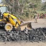 बंद पड़े बर्न स्टेण्डर्ड कंपनी में सीआईएसएफ ने की छापेमारी, भारी मात्रा में अवैध कोयला जप्त, नई दिल्ली हावड़ा रेल लाइन डेंजर जॉन में, अवैध उत्खनन के दौरान डायना माइट से होता है विस्फोट…