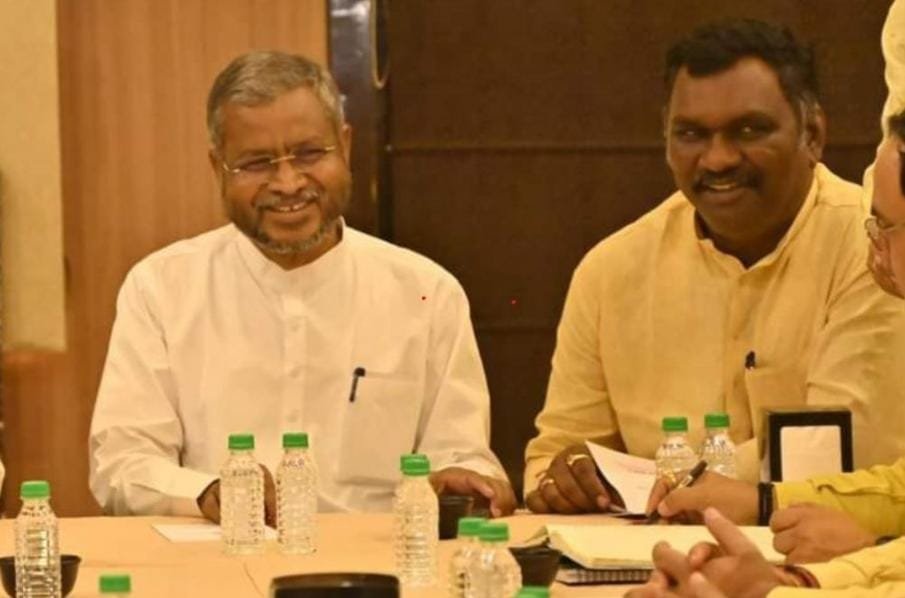 झारखंड का सियासी पारा फिर हुआ गर्म, पूर्व नेता प्रतिपक्ष बोले- यहां तो शर्म भी शर्मिंदा है, बाबूलाल ने कर दी ये मांग…