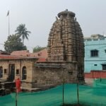 बंगाल के इस सीधेश्वरी मंदिर मे है 12 ज्योतिलिंग, हरिकृष्ण बाबा…