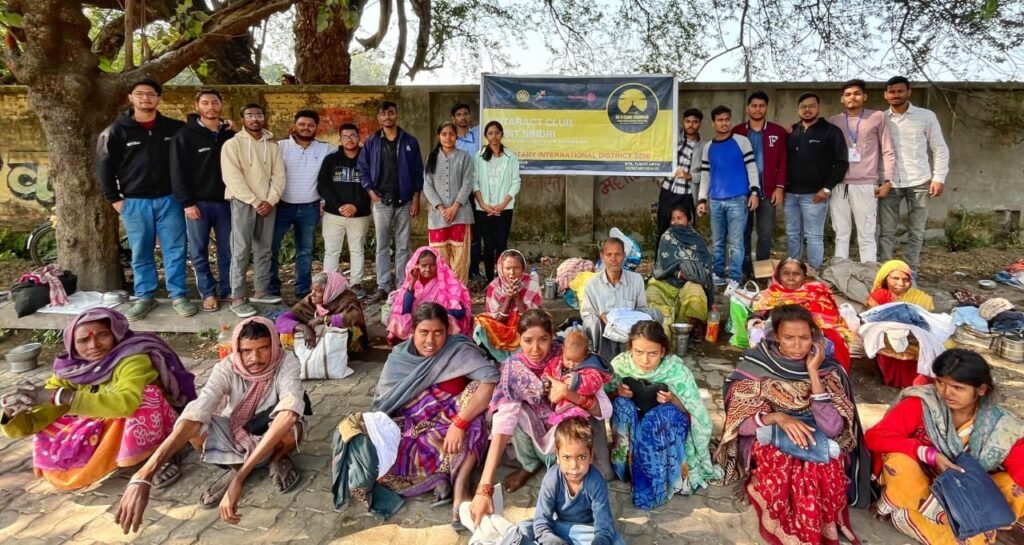 BIT सिन्दरी के रोटरेक्ट क्लब ने क्लाथ डोनेशन ड्राइव फेस 2 का किया आयोजन…