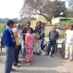 बढ़ते ठंड को देखते हुए कांग्रेस झरिया नगर अध्यक्ष ने जरुरत मंद लोगों बीच किया कंबल वितरण…