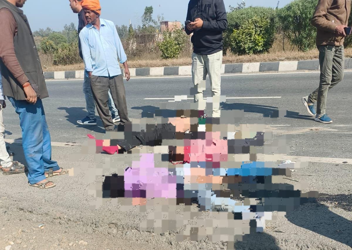 कोडरमा के तिलैया डैम से पिकनिक मनाकर एक स्कूटी से लौट रही तीन लड़कियां दुर्घटनाग्रस्त, एक की मौके पर मौत…