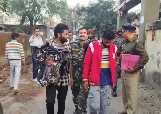 साइबर पुलिस ने 6 अपराधियों को अपार्टमेंट से रंगे हाथ दबोच..लोन के नाम पर कर रहे थे ठगी…