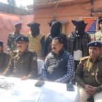 धनबाद पुलिस को मिली बड़ी सफलता…देवघर ,गिरिडीह और जामताड़ा का कुख्यात डकैत गिरोह का उद्भेदन..03 अपराधी गिरफ़्तार ..01देशी कट्टा,02 जिंदा गोली ,02मोबाइल और 01 स्कॉर्पियो जब्त…