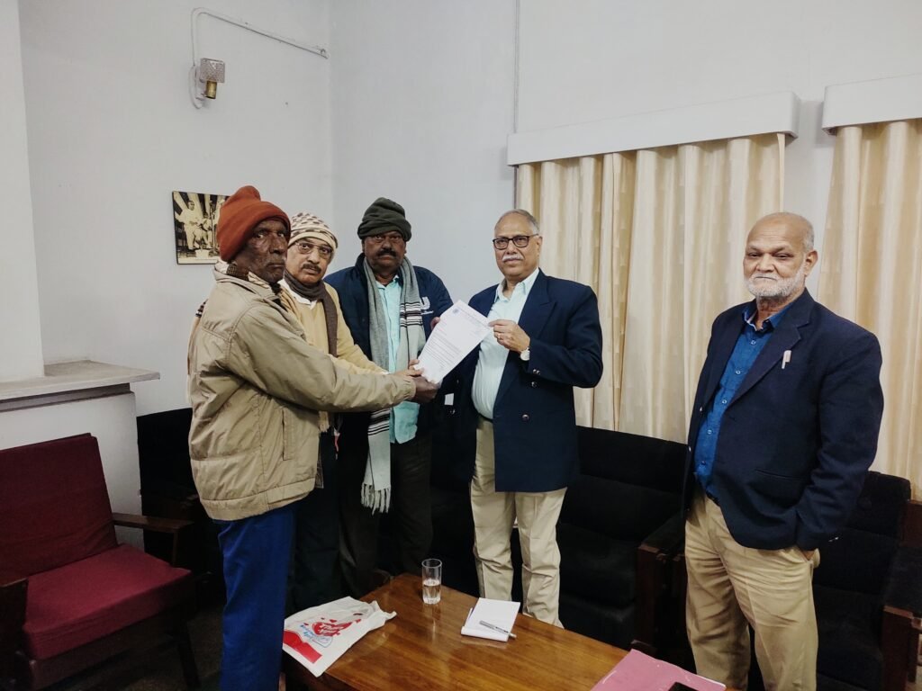 सिंदरी में क्वार्टर के लीजधारीयो के समस्याओ के निष्पादन के लिए अखिल भारतीय एसटी एससी और पिछङा वर्ग समन्वय काउंसिल ने मांग पत्र सौपा…