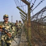 बांग्लादेश सीमा पर BSF का ऑपरेशन अलर्ट, अत्याधुनिक हथियारों के साथ सरहद पर डटे जवान…
