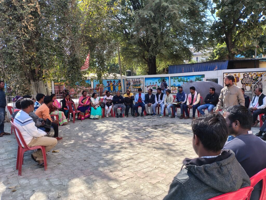 आदिवासी संगठनों व सामाजिक अगुआ लोगों के नेतृत्व में हुई बैठक…