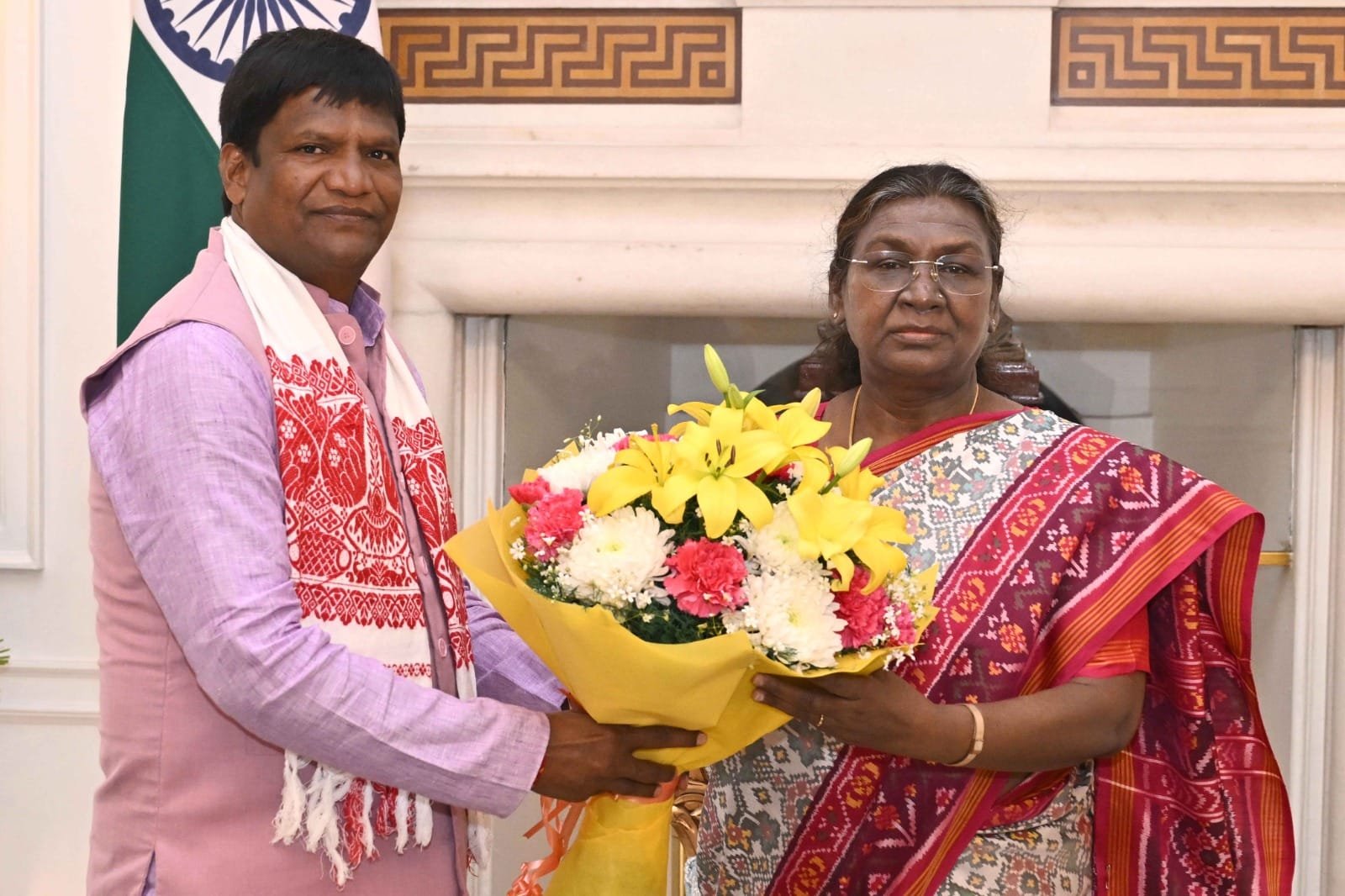 धनबाद सांसद ढुलू महतो ने राष्ट्रपति सहित दो केन्द्रीय मंत्रियों को श्री राम महायज्ञ में शामिल होने का दिया आमंत्रण…