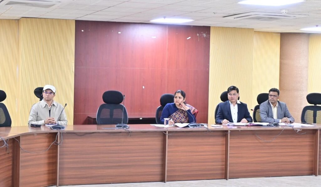 उपायुक्त ने दिया मटकुरिया, चिरागोड़ा सहित सात नई पानी टंकी का प्राक्कलन तैयार करने का निर्देश…