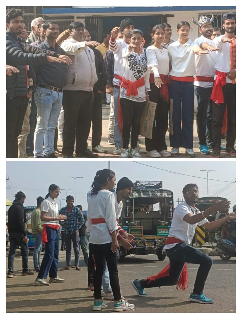 नुक्कड़ नाटक से किया सड़क सुरक्षा के प्रति जागरूक…