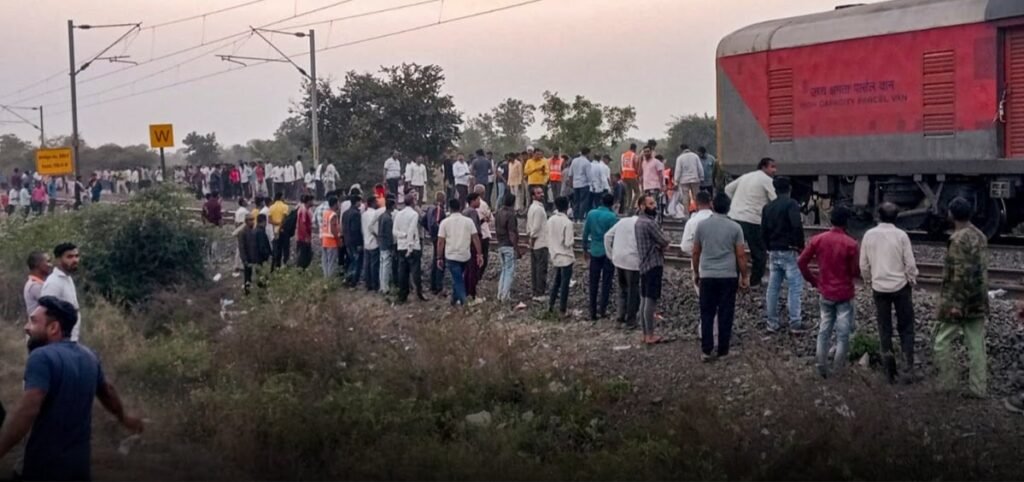 Pushpak Train Accident: ‘मैंने खुद देखा, किसी ने चेन खींची और…’, पुष्पक ट्रेन हादसे के दौरान मौजूद लोगों ने क्या-क्या बताया?…