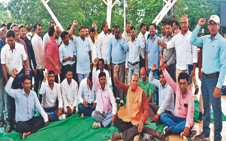 झारखंड के पारा शिक्षकों के मानदेय में 4 फीसदी की वृद्धि, अब मिलेंगे अधिकतम 25200 रुपए…