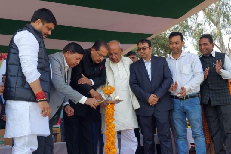 झारखंड के मंत्री राधाकृष्ण किशोर ने पलामू में किसान मेले का किया उद्घाटन, खेतीबाड़ी से अच्छी आमदनी का दिया मंत्र…