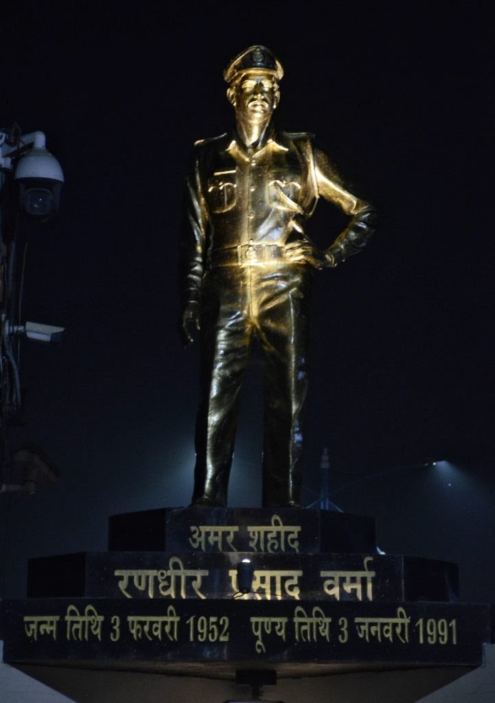 राष्ट्र-धर्म का संदेश देता रणधीर वर्मा स्मारक….