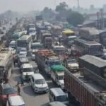 प्रयागराज बॉर्डर पर लाखों श्रद्धालु फंसे…