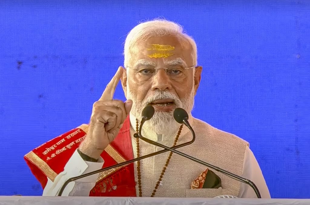 पीएम मोदी ने किया बागेश्वर धाम कैंसर हॉस्पिटल का शिलान्यास, कहा- ‘इस बार तो बालाजी का बुलावा आया है’..