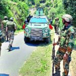 जम्मू-कश्मीर : सीमा पर भारतीय सेना ने मार गिराए 7 पाकिस्तानी घुसपैठिए…