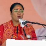 Delhi CM Oath Ceremony: रेखा गुप्ता ने ली मुख्यमंत्री पद की शपथ, प्रवेश वर्मा बने डिप्टी सीएम…