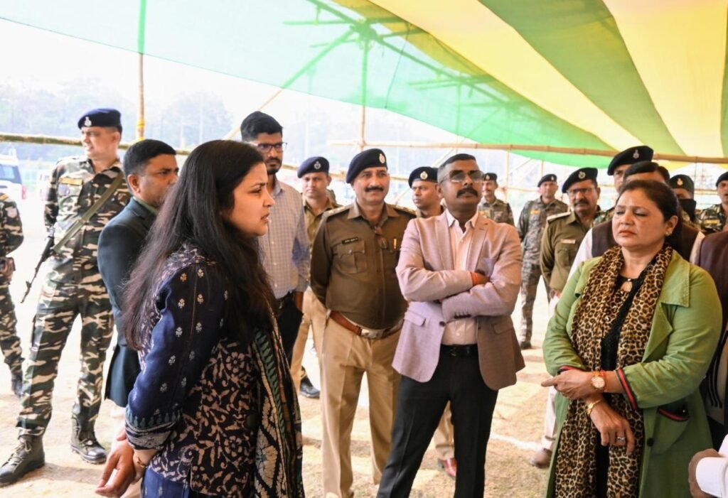 उपायुक्त ने लिया मुख्यमंत्री के कार्यक्रम की तैयारियों का जायजा…