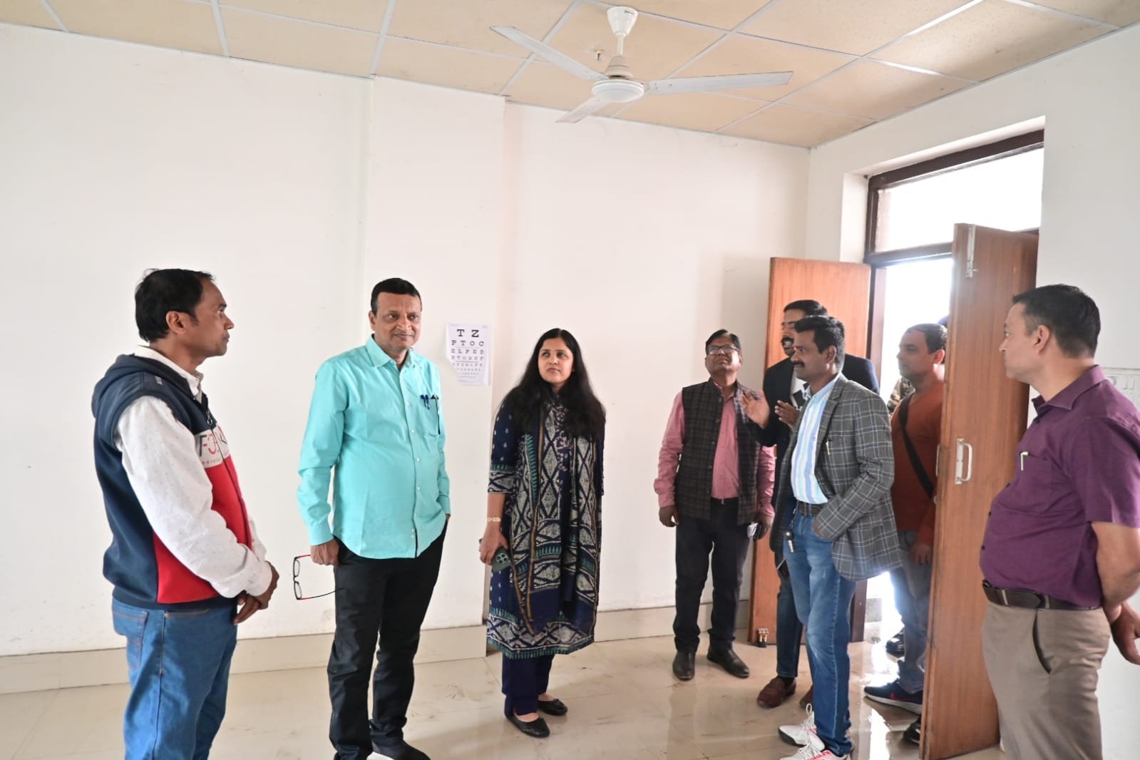 उपायुक्त ने किया नवनिर्मित प्रेस क्लब भवन का निरीक्षण..बिजली, पानी कनेक्शन शीघ्र लेने का दिया निर्देश…