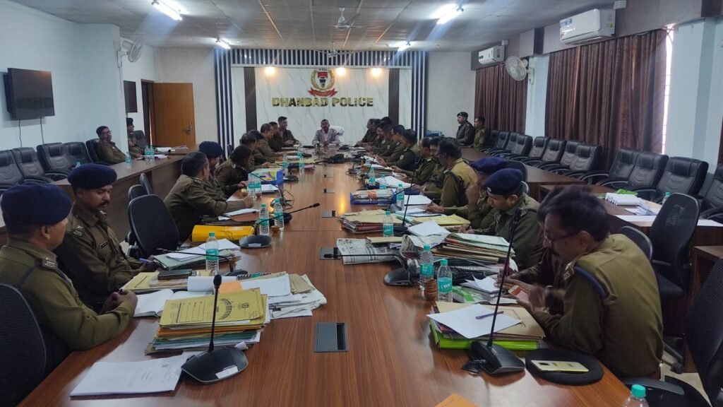 एसएसपी द्वारा समीक्षा बैठक आयोजित की गई जिसमें सभी वरीय पदाधिकारी हुए सम्मिलित…