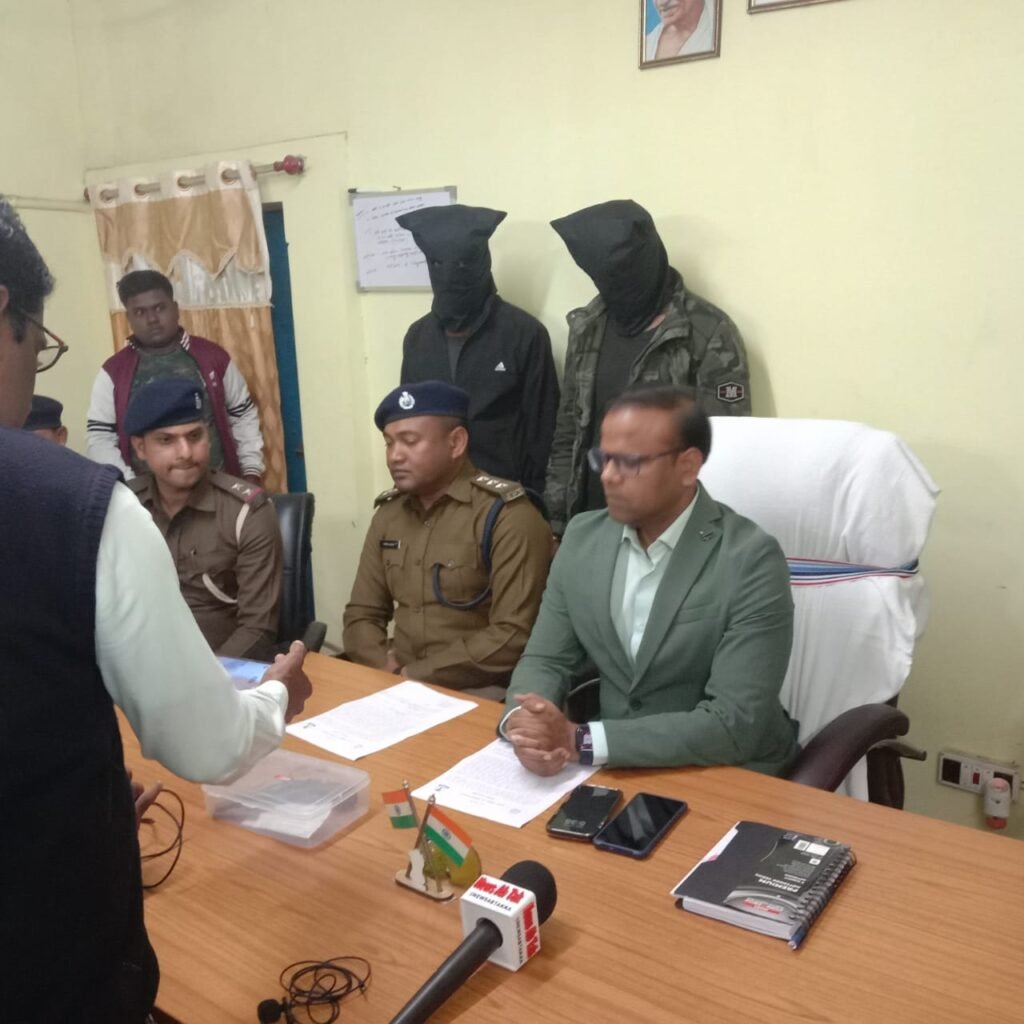 मिहिजाम पुलिस ने 32 घंटे के अंदर नृशंस हत्या की गुत्थी सुलझाई, दो आरोपी गया जेल, तीन की तलाश जारी, पत्नी का फोन प्रेम ने लिया पति की जान…