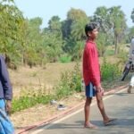 महेशपुर पीरपहाड़ सड़क पर वैन और बाइक के बीच सीधी टक्कर में 03 युवक की हुई मौत…