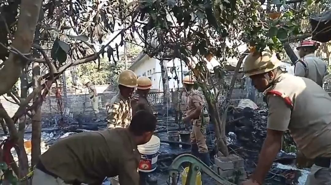 नदिया जिले के कल्याणी मे अवैध पटाखे के कारखाने मे धमाका चार की मौत, जाँच मे जुटी पुलिस…