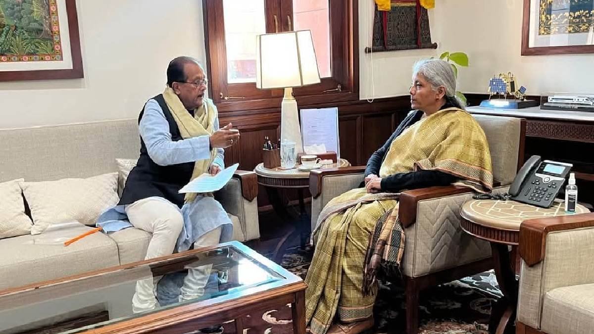 वित्त मंत्री निर्मला सीतारमण व कोयला मंत्री किशन रेड्डी से मिले राधाकृष्ण किशोर, मांगा बकाया…
