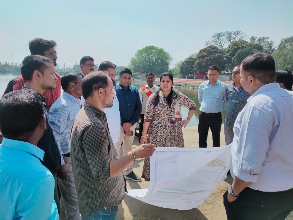 उपायुक्त ने दिया लोको टैंक के जीर्णोद्धार कार्य में तेजी लाने का निर्देश…