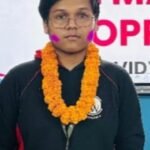 झरिया का छात्र अनमोल ने JEE एडवांस 2025 की परीक्षा में 96.27 पर्सेंटाइल लाकर सपनों को दी उड़ान.. स्कूल परिसर में पुष्पगुच्छ देकर किया सम्मानित…