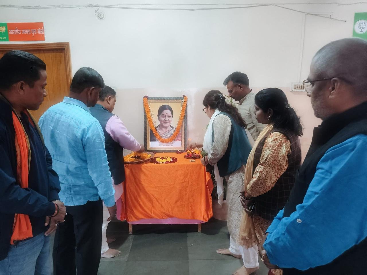 पूर्व केंद्रीय मंत्री सुषमा स्वराज की जयंती पर भाजपा कार्यालय में दिया गया श्रद्धांजलि…