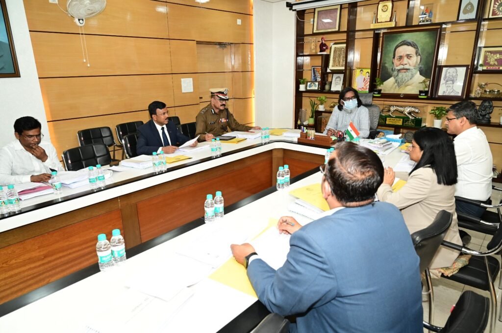 CM हेमन्त सोरेन की अध्यक्षता में झारखंड राज्य सजा पुनरीक्षण पर्षद की 33वीं बैठक आयोजित की गई…