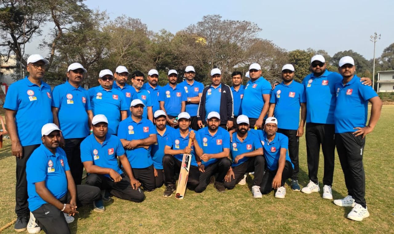 मिरर मीडिया ने नरसिंह इस्पात को 97 रनों से हराकर सेमी फाइनल में प्रवेश किया…