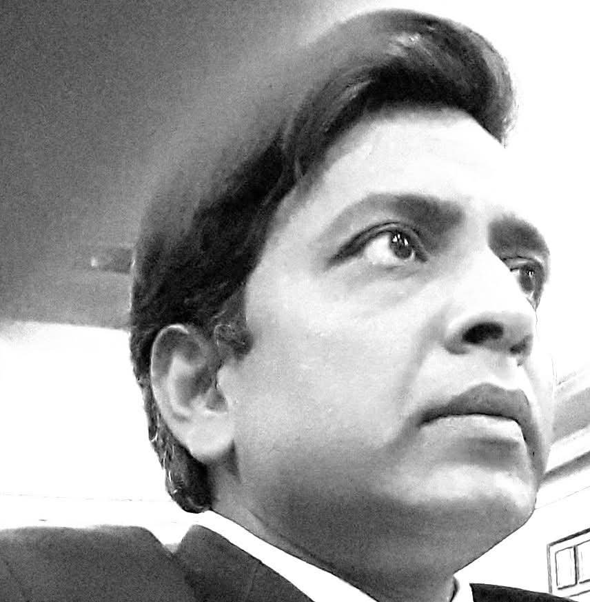 कोर्ट रुम से निकलते ही बेहोश होकर गिर पड़े अधिवक्ता सूरज कुमार, आकस्मिक निधन से हाईकोर्ट में शोक की लहर…