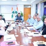 महाकुंभ-2025 के मद्देनजर क्राउड मैनेजमेंट हेतु महाप्रबंधक छत्रसाल सिंह ने मंडल रेल प्रबंधकों एवं विभागाध्यक्षोंके साथ की उच्चस्तरीय बैठक…