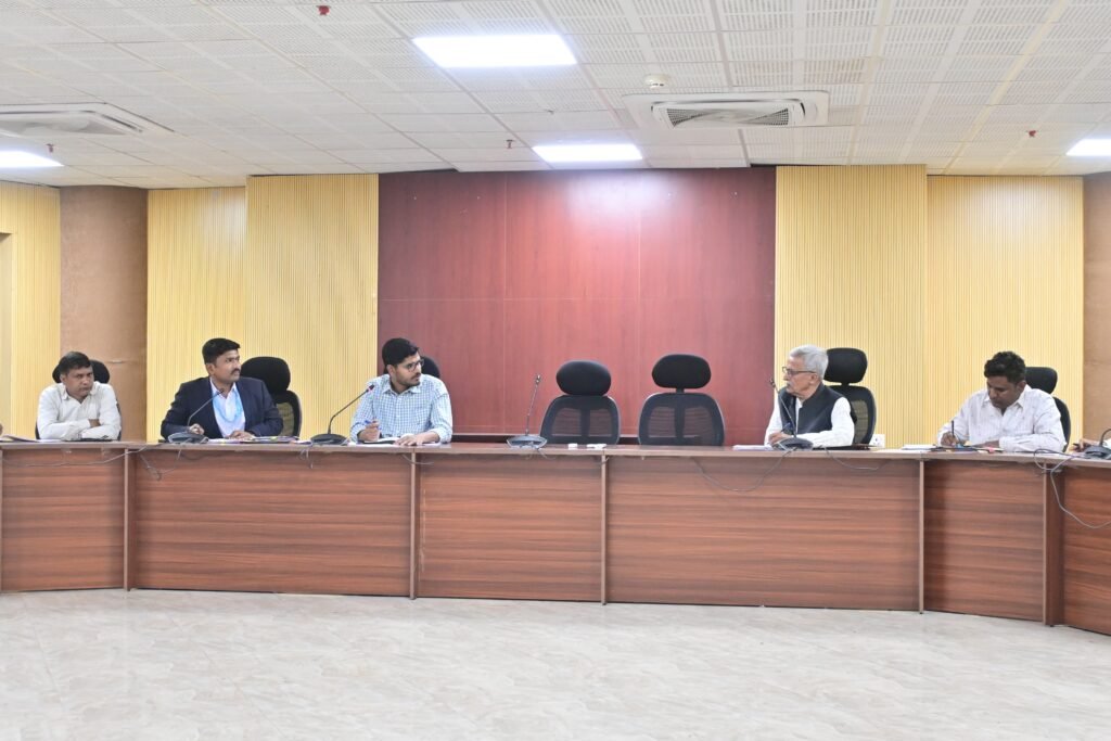 एडीएम ने की स्वास्थ्य विभाग की समीक्षा..हाइड्रोसील के मरीजों को चिन्हित करने का दिया निर्देश…