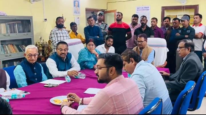 MLA रागिनी सिंह ने बीसीसीएल CV एरिया GM को सौंपा मांग पत्र..