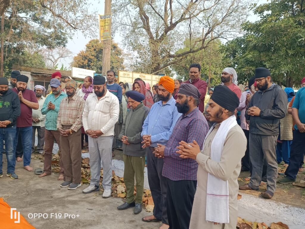 सिंदरी गुरुद्वारे में अंतिम अरदास का आयोजन, श्रद्धालुओं ने दी अपनी श्रद्धांजलि…