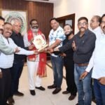 CM हेमन्त सोरेन से शिव बारात आयोजन महासमिति पहाड़ी मंदिर के एक प्रतिनिधिमंडल ने की मुलाकात…