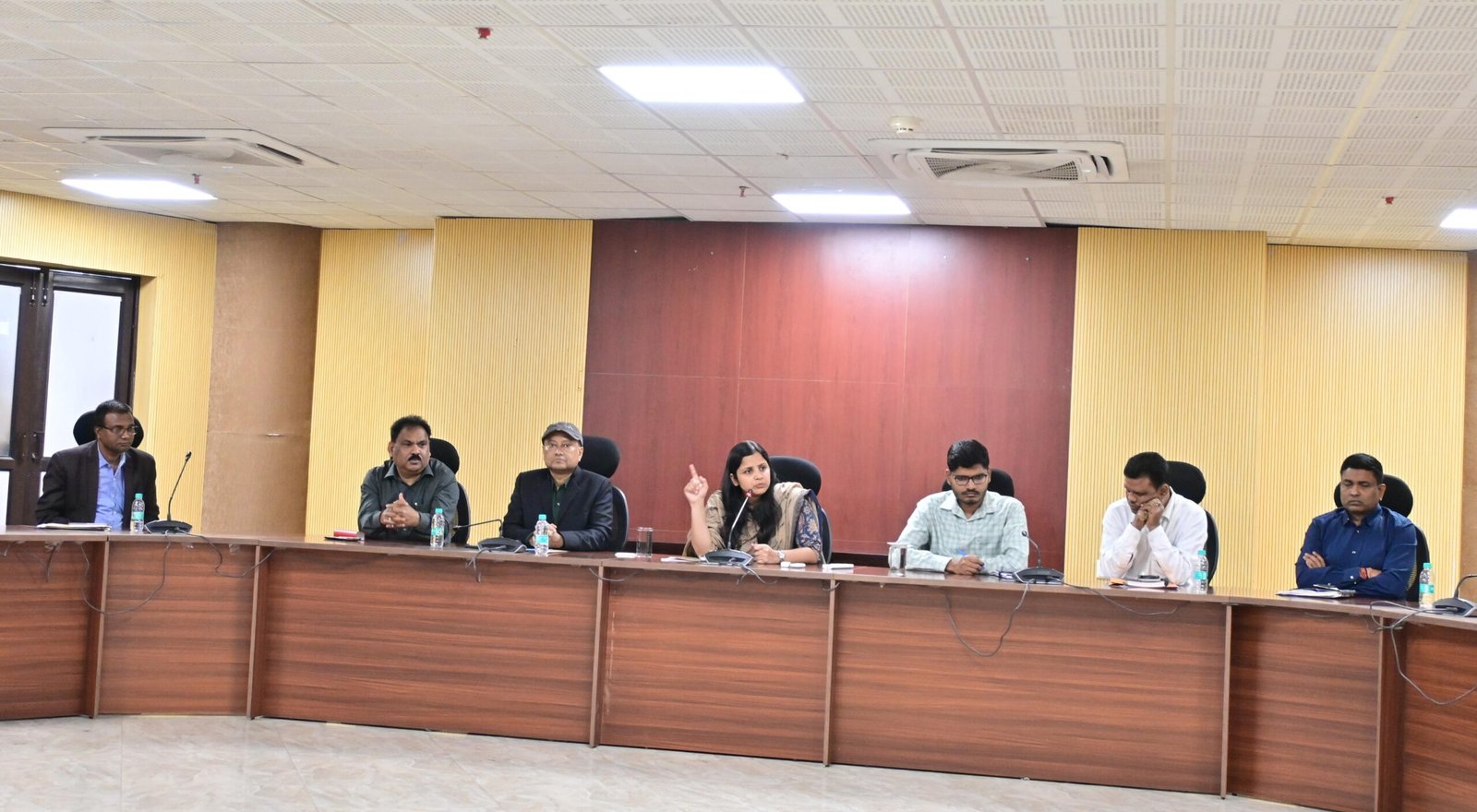 सेवानिवृत व मृत कर्मियों के मामले प्राथमिकता के आधार पर करें निष्पादित: उपायुक्त…